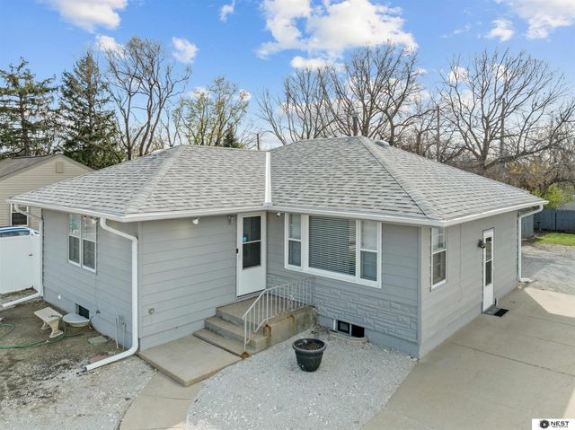 2951 N 70 Street, Lincoln, NE 68507