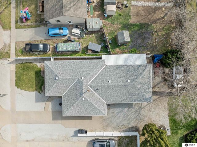 2951 N 70 Street, Lincoln, NE 68507