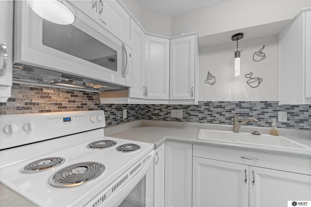 2951 N 70 Street, Lincoln, NE 68507