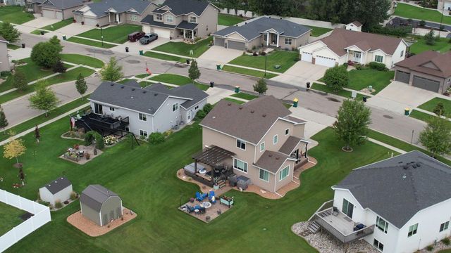 717 35th Avenue E, West Fargo, ND 58078