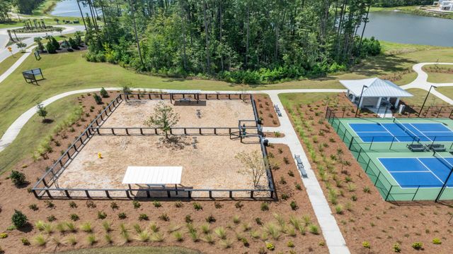 100 Summerwind Drive 123, Summerville, SC 29486