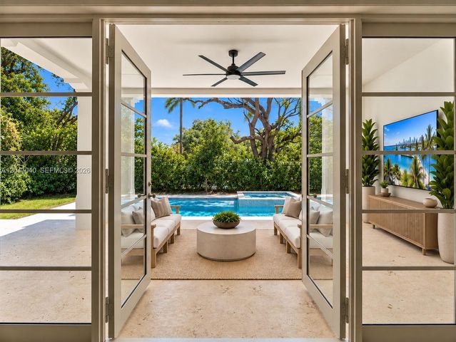 6333 SW 69th Street, South Miami, FL 33143