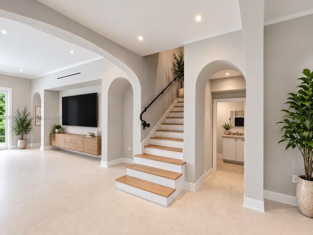 6333 SW 69th Street, South Miami, FL 33143