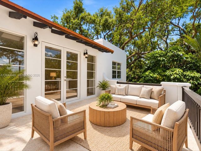 6333 SW 69th Street, South Miami, FL 33143