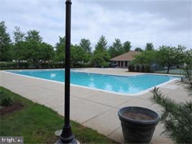 2006 BROOKHAVEN DR, Yardley, PA 19067