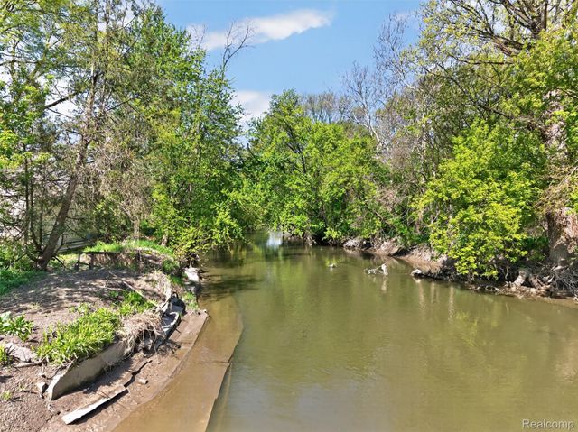 15623 Millar Road, Clinton Charter Township, MI 48036