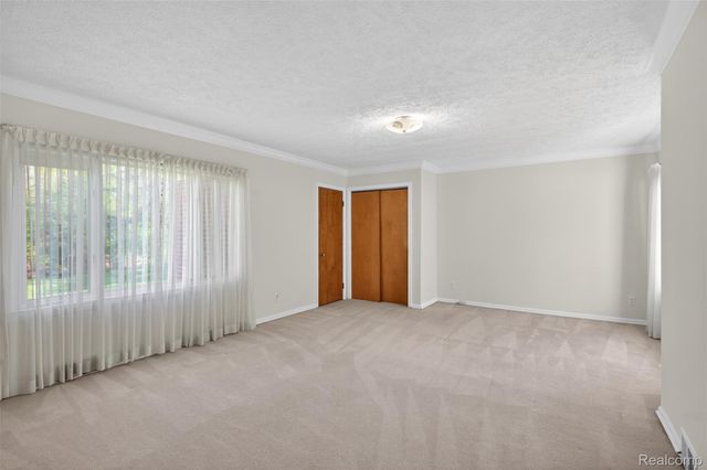 15623 Millar Road, Clinton Charter Township, MI 48036
