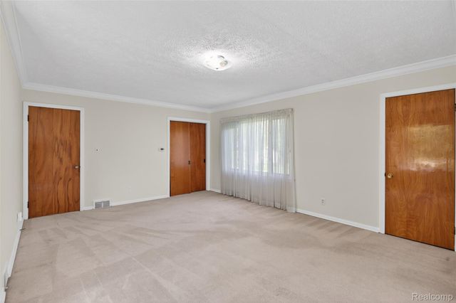 15623 Millar Road, Clinton Charter Township, MI 48036