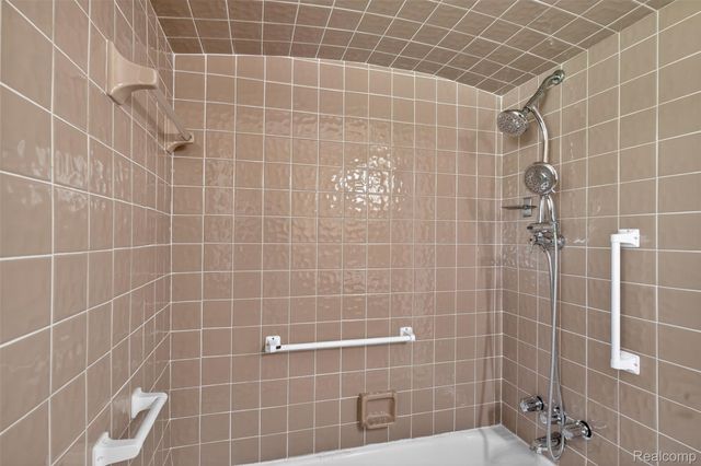 15623 Millar Road, Clinton Charter Township, MI 48036