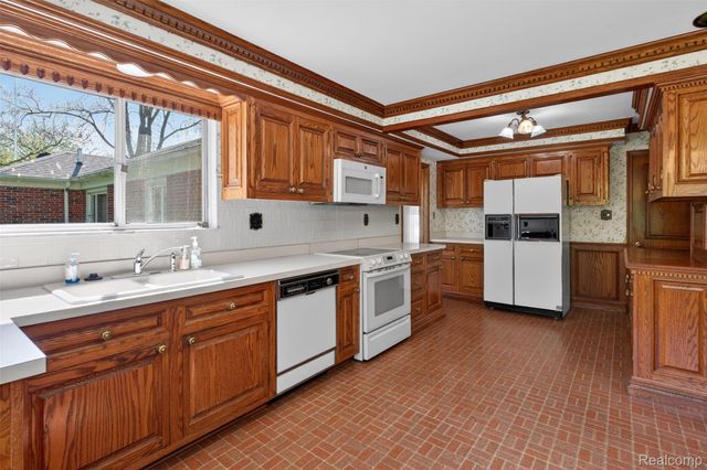 15623 Millar Road, Clinton Charter Township, MI 48036