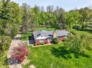 15623 Millar Road, Clinton Charter Township, MI 48036