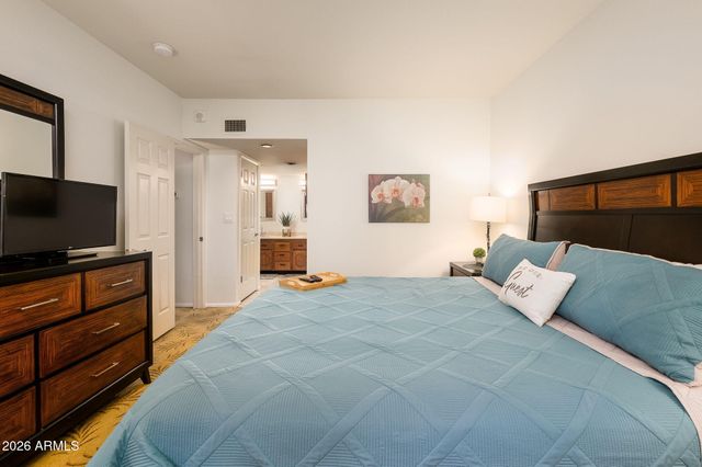 12212 N PARADISE VILLAGE Parkway S 410, Phoenix, AZ 85032