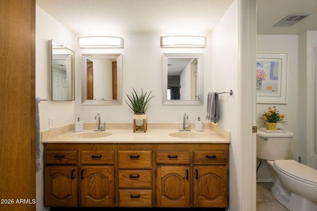 12212 N PARADISE VILLAGE Parkway S 410, Phoenix, AZ 85032