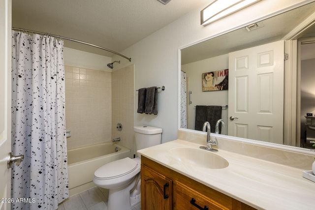 12212 N PARADISE VILLAGE Parkway S 410, Phoenix, AZ 85032