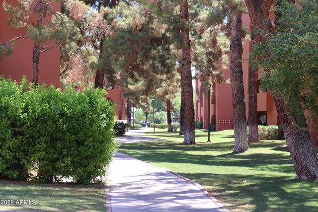12212 N PARADISE VILLAGE Parkway S 410, Phoenix, AZ 85032