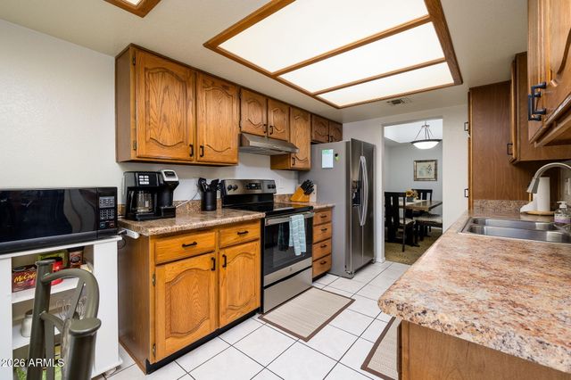 12212 N PARADISE VILLAGE Parkway S 410, Phoenix, AZ 85032