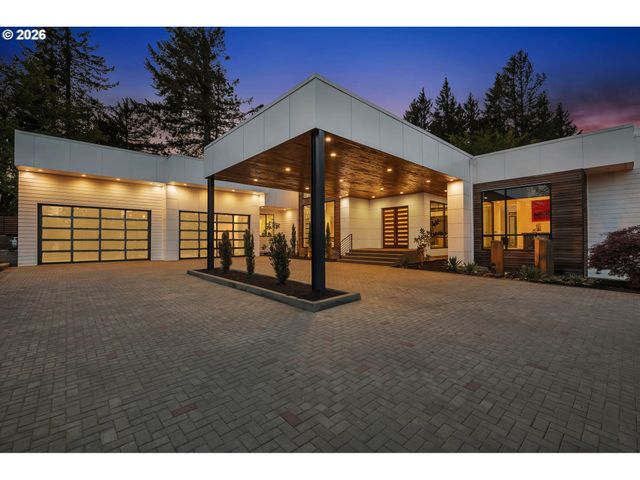 11555 Se HILLTOP Ct, Happy Valley, OR 97086