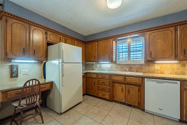3231 Stonybrook Road, Oklahoma City, OK 73120