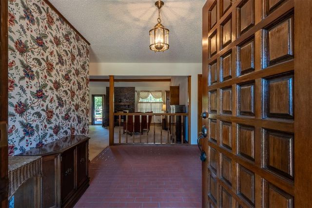 3231 Stonybrook Road, Oklahoma City, OK 73120