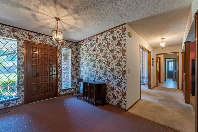 3231 Stonybrook Road, Oklahoma City, OK 73120