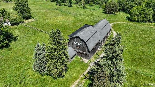 976 Davis Road, Aurora, NY 14052