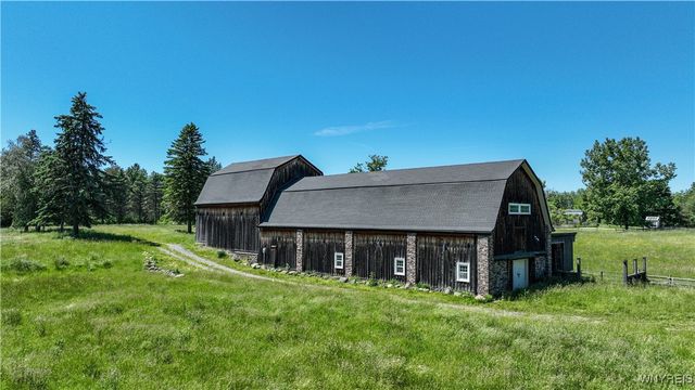 976 Davis Road, Aurora, NY 14052