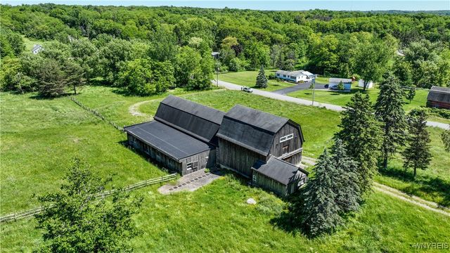 976 Davis Road, Aurora, NY 14052