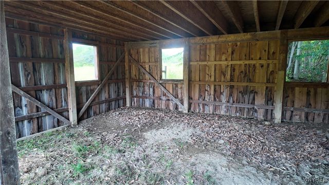 976 Davis Road, Aurora, NY 14052