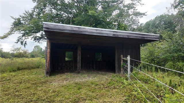 976 Davis Road, Aurora, NY 14052