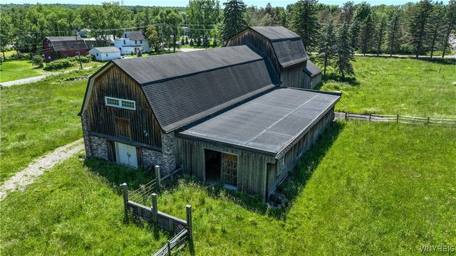 976 Davis Road, Aurora, NY 14052