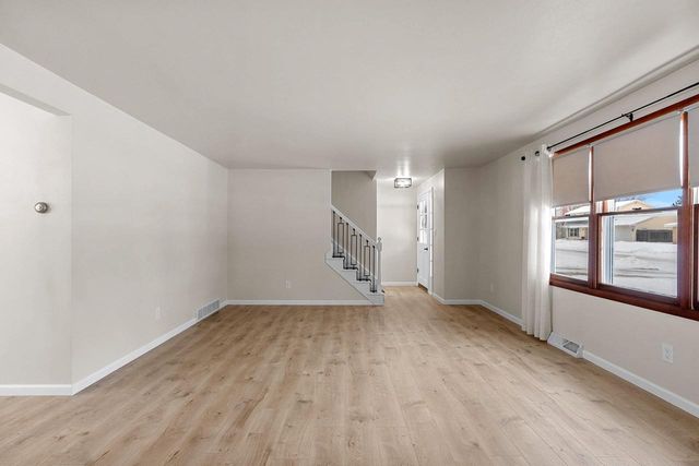 544 SOMERSET DRIVE, Green Bay, WI 54301