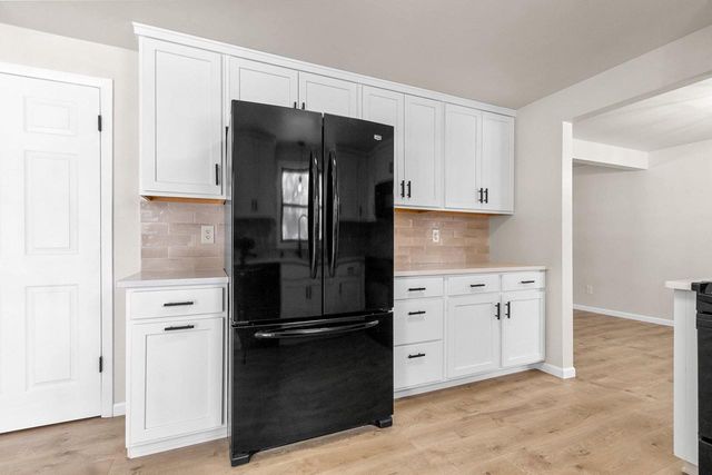 544 SOMERSET DRIVE, Green Bay, WI 54301