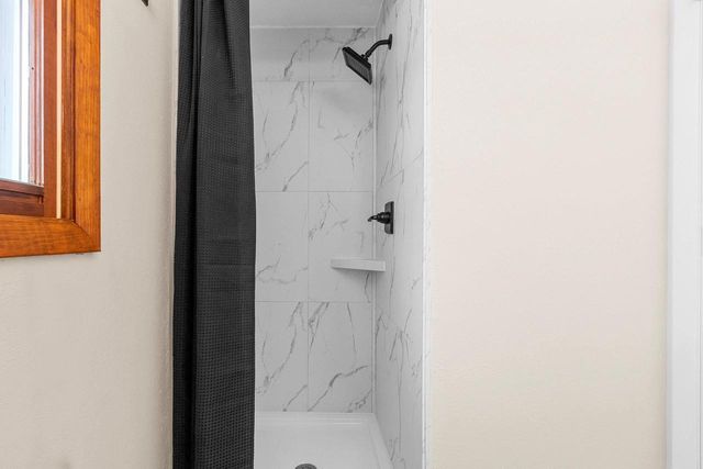 544 SOMERSET DRIVE, Green Bay, WI 54301