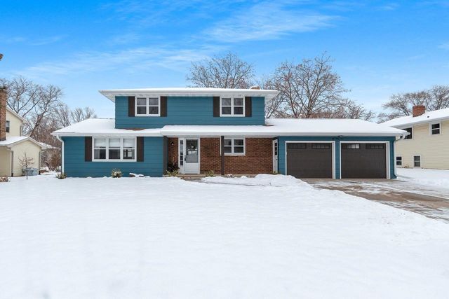 544 SOMERSET DRIVE, Green Bay, WI 54301