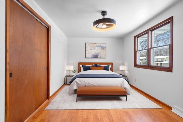 544 SOMERSET DRIVE, Green Bay, WI 54301