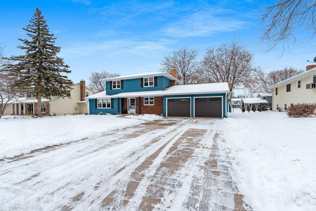 544 SOMERSET DRIVE, Green Bay, WI 54301