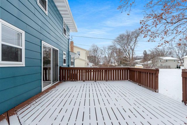 544 SOMERSET DRIVE, Green Bay, WI 54301