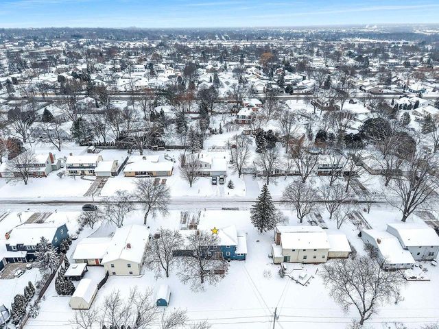 544 SOMERSET DRIVE, Green Bay, WI 54301