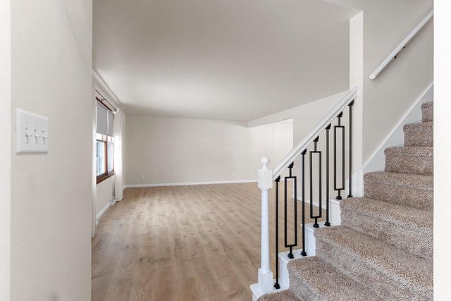 544 SOMERSET DRIVE, Green Bay, WI 54301