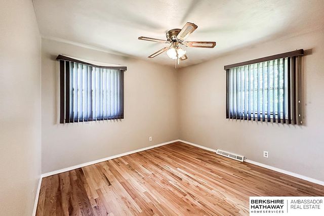 910 Lemay Drive, Bellevue, NE 68005