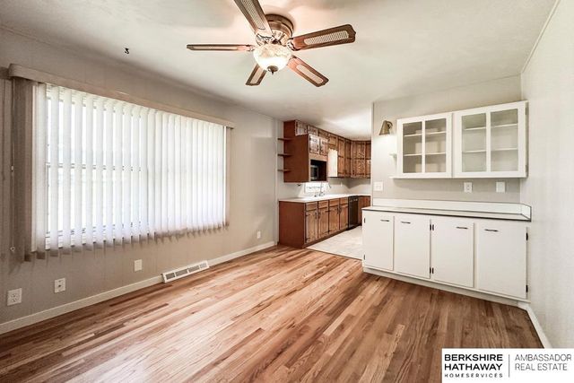 910 Lemay Drive, Bellevue, NE 68005