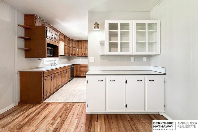 910 Lemay Drive, Bellevue, NE 68005