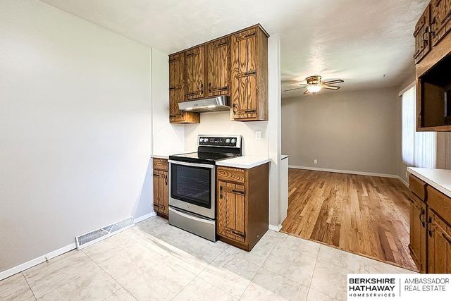 910 Lemay Drive, Bellevue, NE 68005