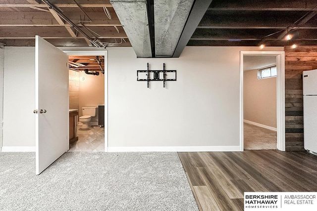 910 Lemay Drive, Bellevue, NE 68005