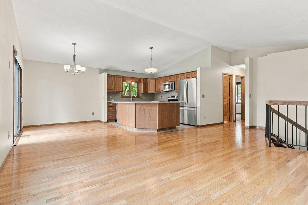 1980 Timber Wolf Trail N, Eagan, MN 55122 — photo 4