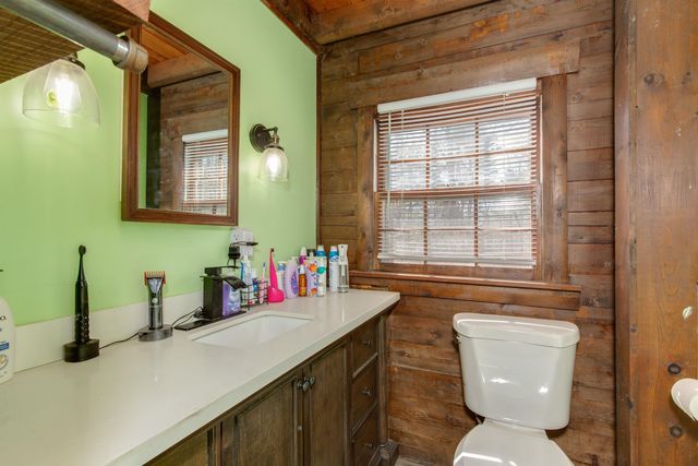 519 Candia Road, Chester, NH 03036