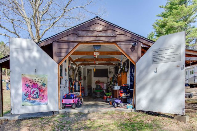 519 Candia Road, Chester, NH 03036