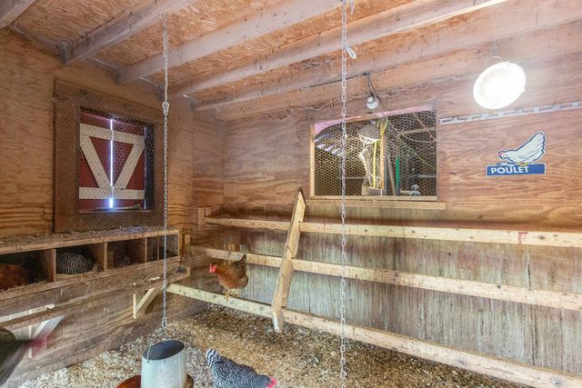 519 Candia Road, Chester, NH 03036