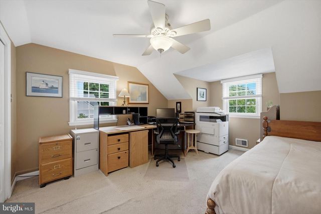 109 RODNEY CIR, Bryn Mawr, PA 19010
