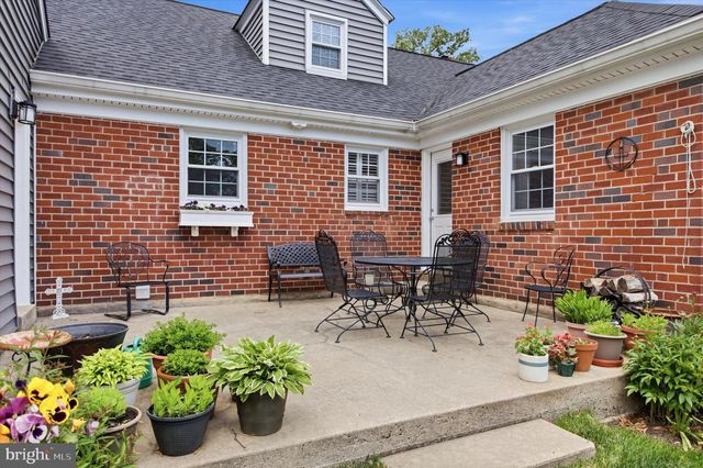 109 RODNEY CIR, Bryn Mawr, PA 19010